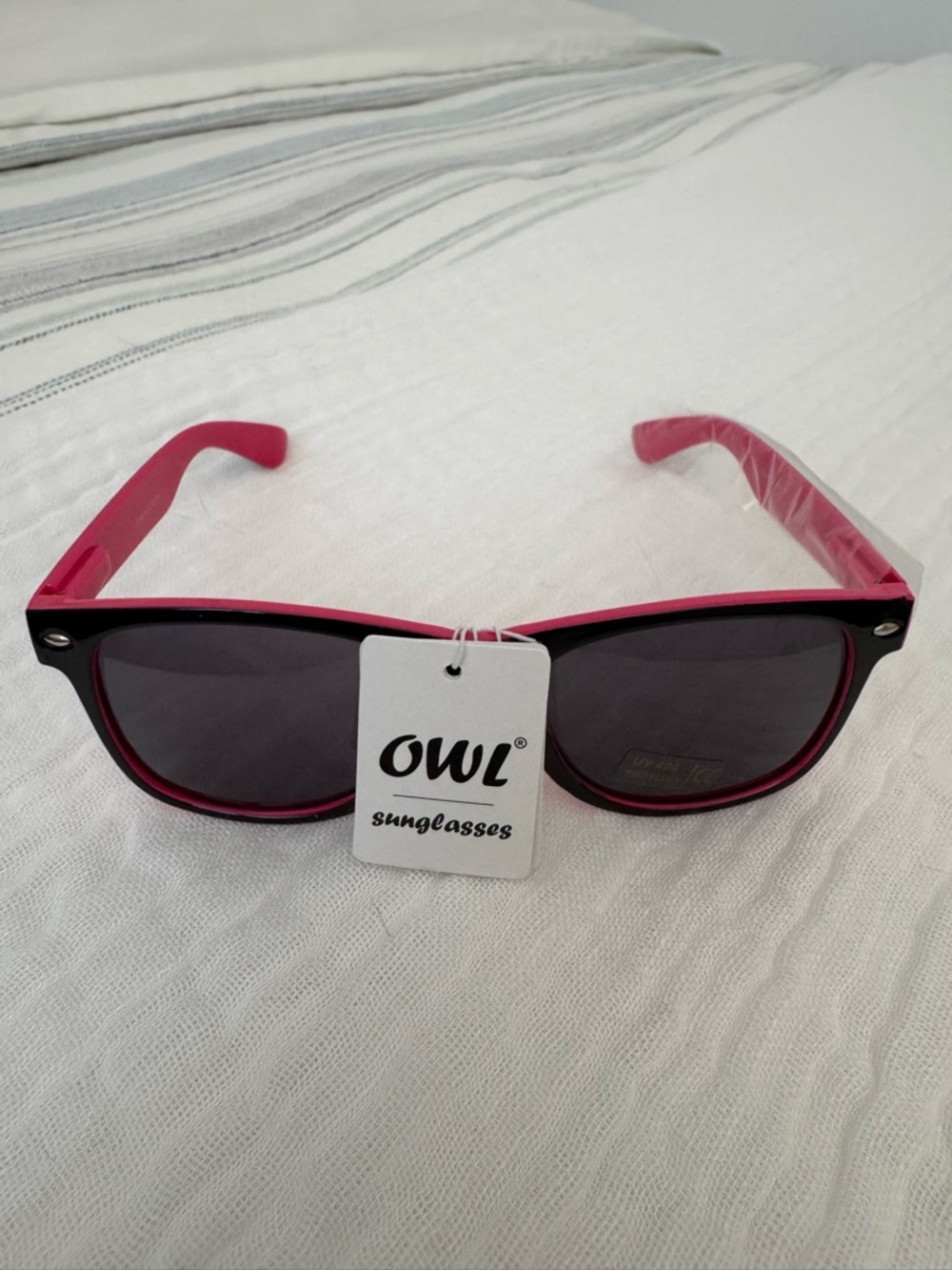OWL Sunglasses Pink and Black Wayfarer